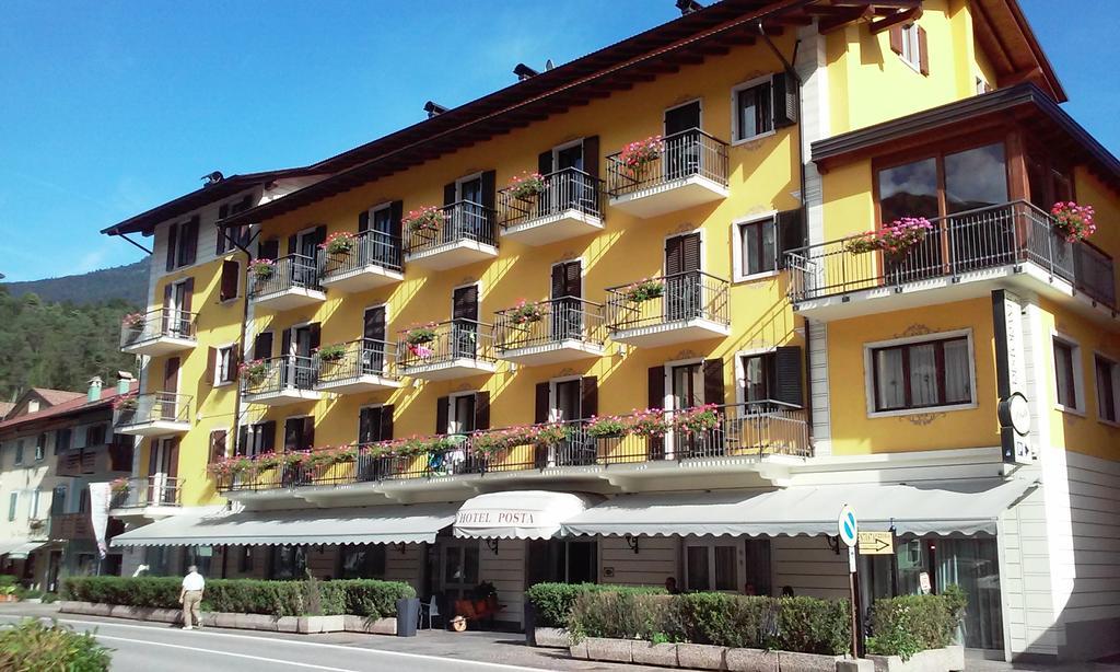 Hotel Posta Comano Terme Exterior photo